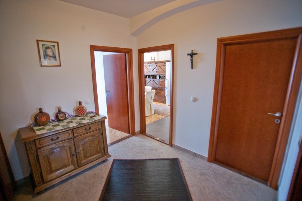 Apartments Marinic Primosten Room photo